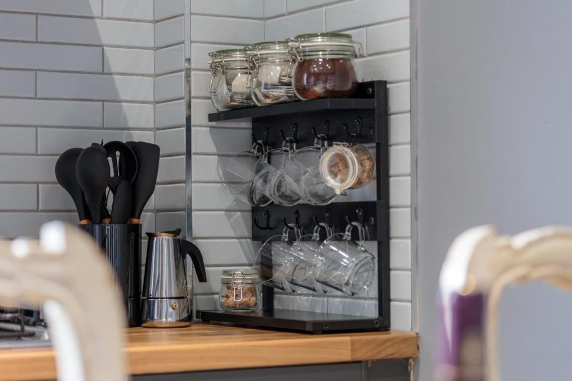 Gorgeous 3-Bed Flat, 15 Minutes To City Centre 에든버러 외부 사진
