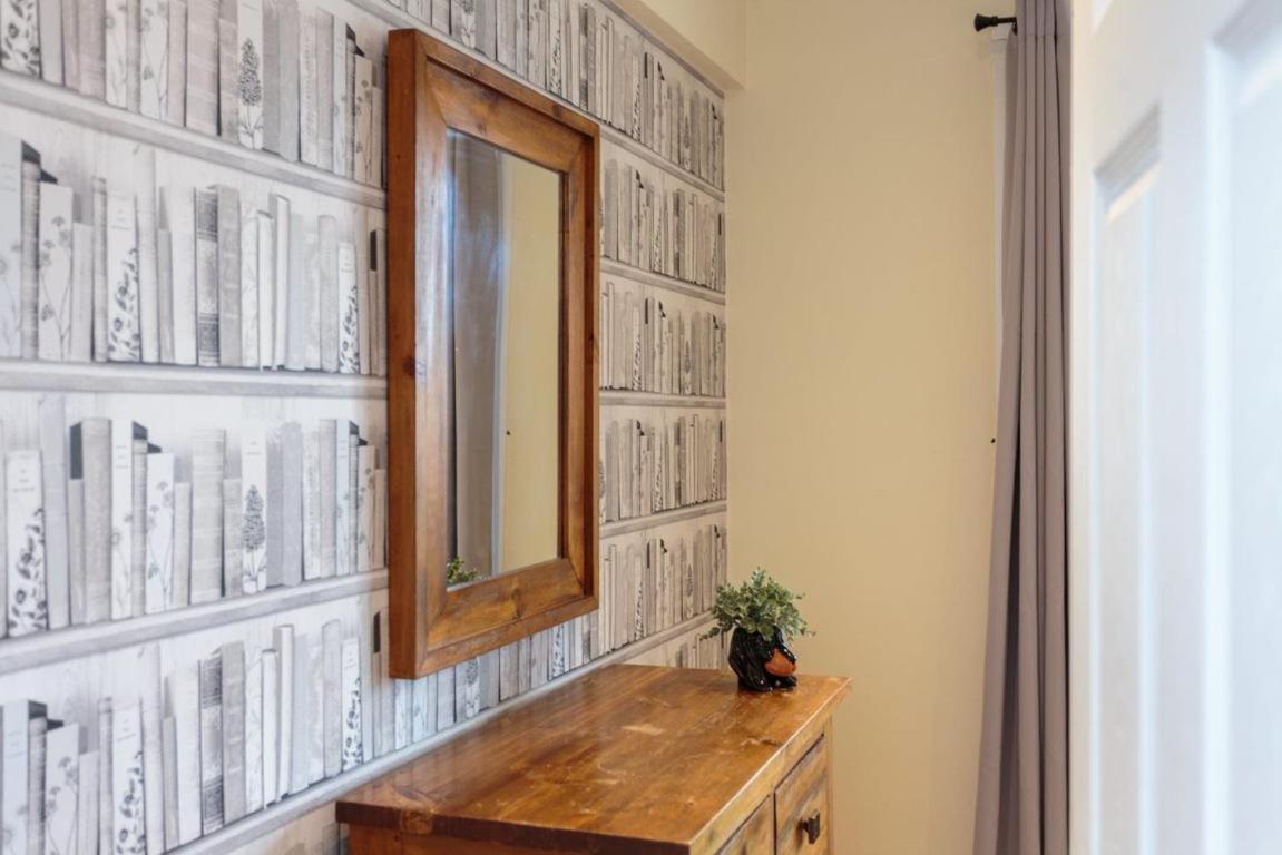Gorgeous 3-Bed Flat, 15 Minutes To City Centre 에든버러 외부 사진